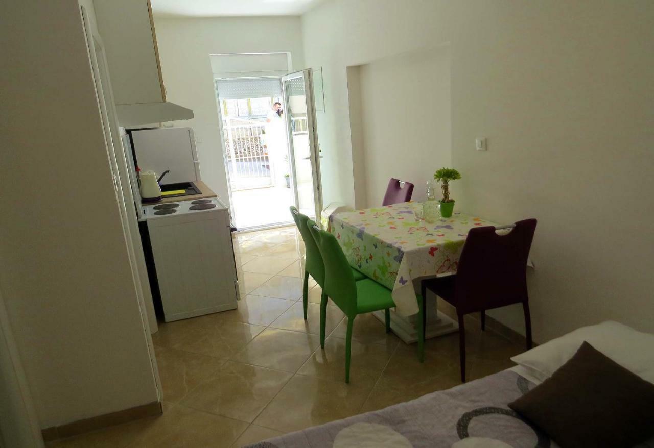 Apartman Jakir Baska Voda Bagian luar foto