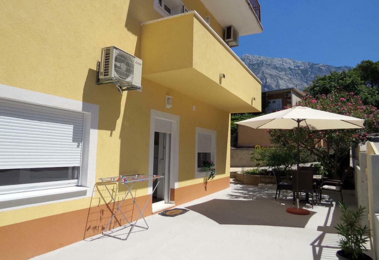 Apartman Jakir Baska Voda Bagian luar foto