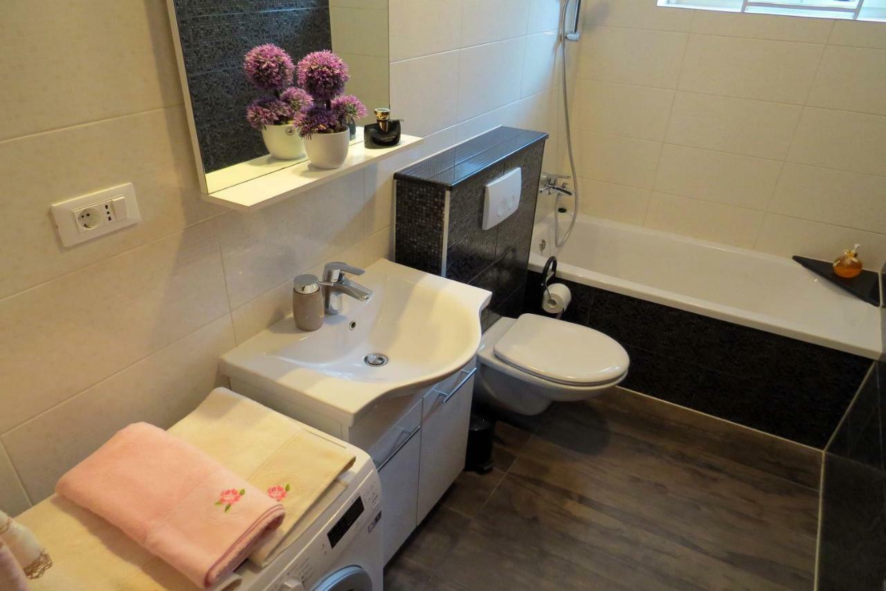 Apartman Jakir Baska Voda Bagian luar foto